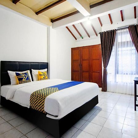 Spot On 2107 Ijo Pupus Syariah Residence Baturetno Exterior foto