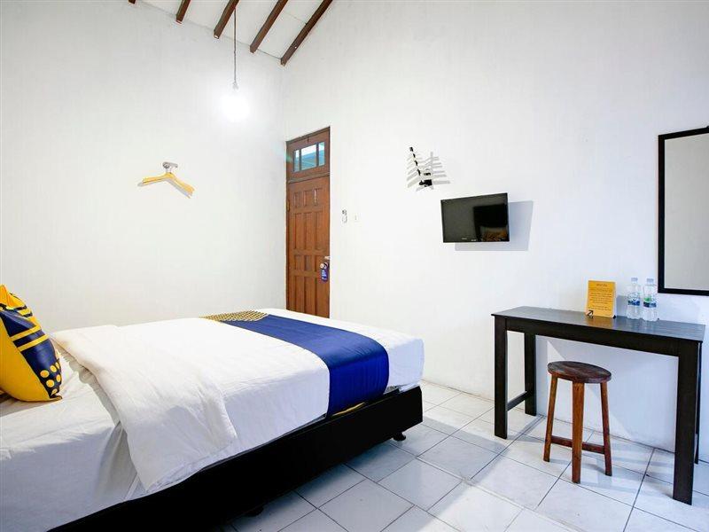 Spot On 2107 Ijo Pupus Syariah Residence Baturetno Exterior foto