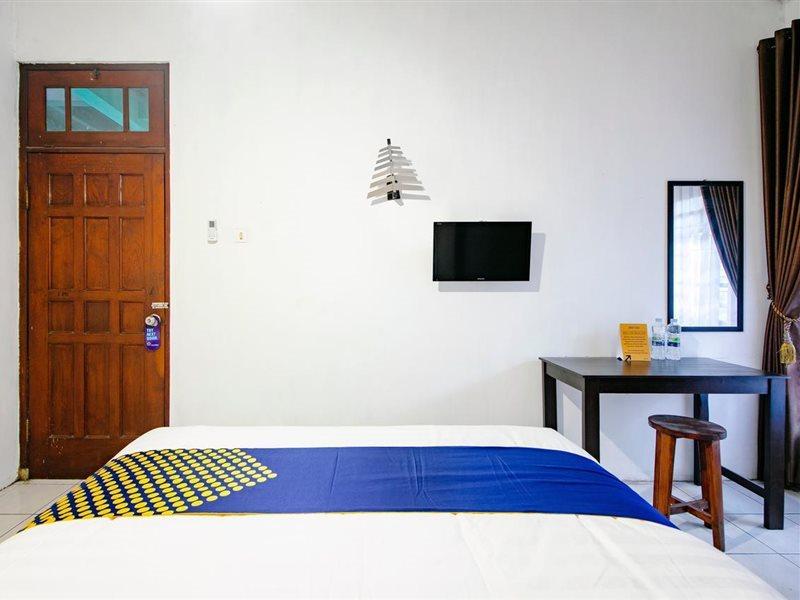 Spot On 2107 Ijo Pupus Syariah Residence Baturetno Exterior foto
