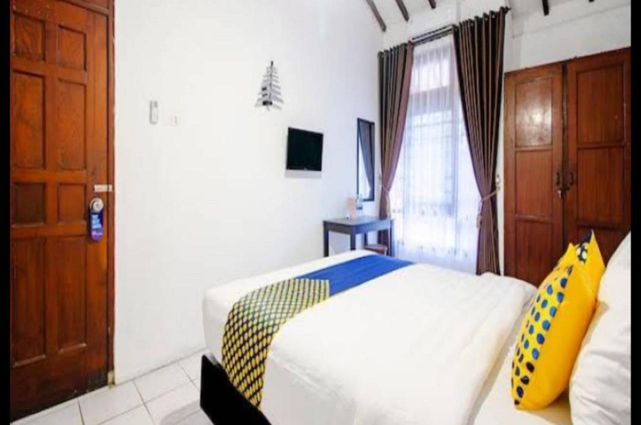 Spot On 2107 Ijo Pupus Syariah Residence Baturetno Exterior foto