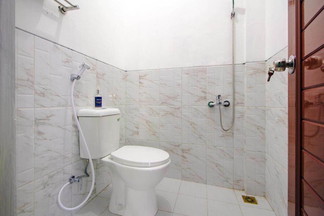 Spot On 2107 Ijo Pupus Syariah Residence Baturetno Exterior foto