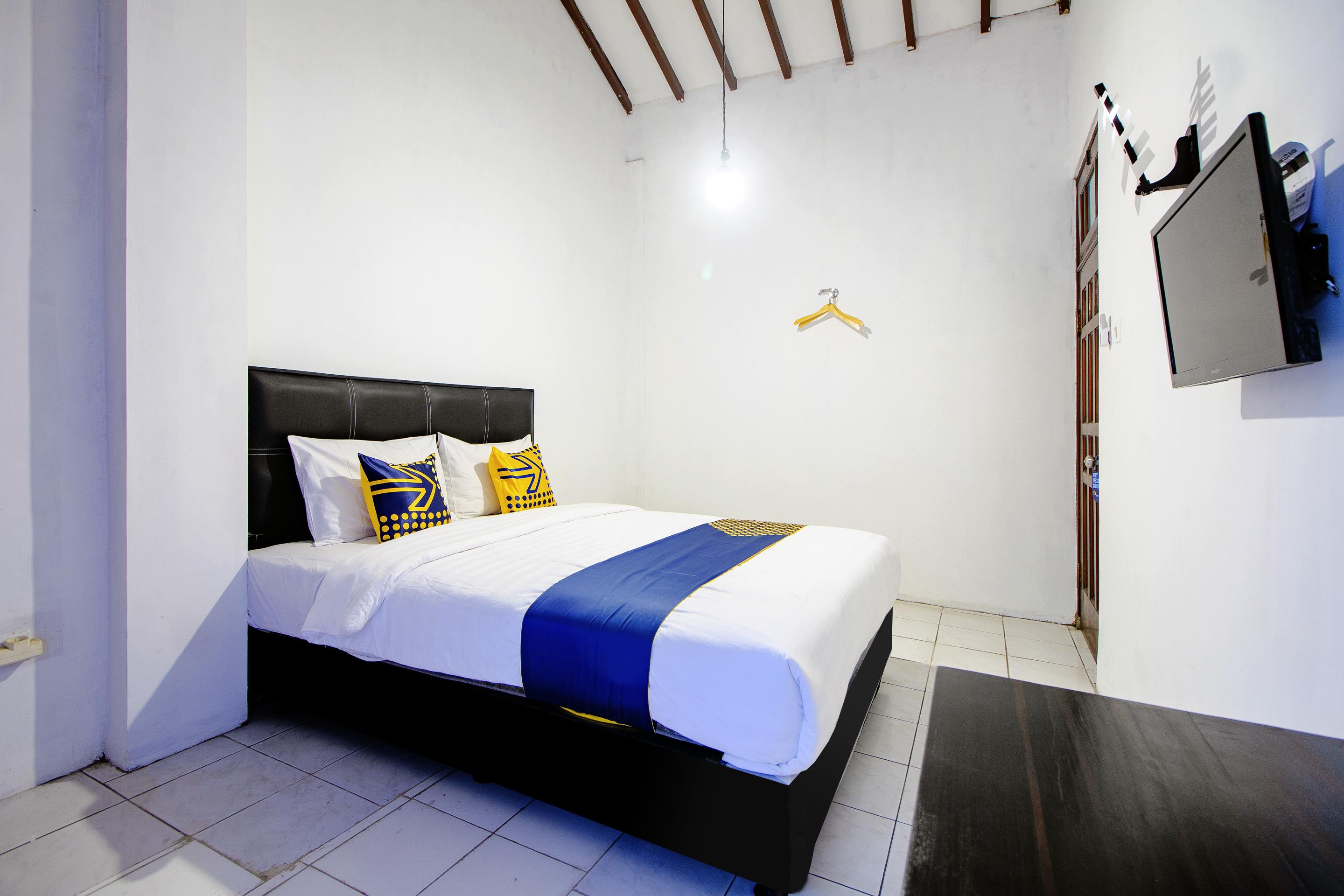 Spot On 2107 Ijo Pupus Syariah Residence Baturetno Exterior foto
